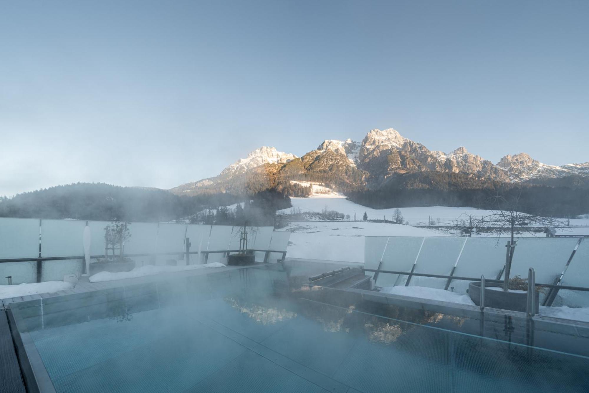 Hotel Salzburger Hof Леоганг Экстерьер фото